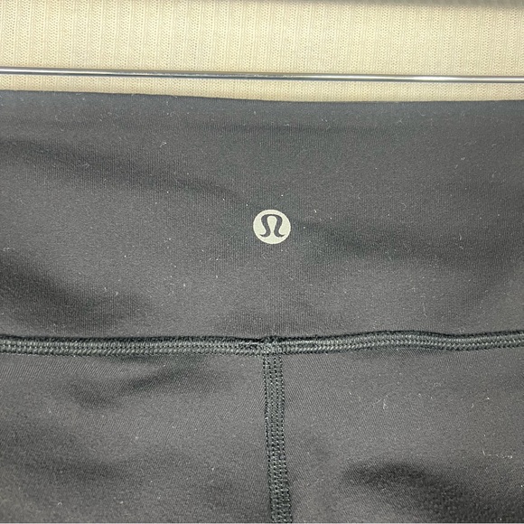 Lululemon Leggings Size 6 *FLAW* - Picture 3 of 8